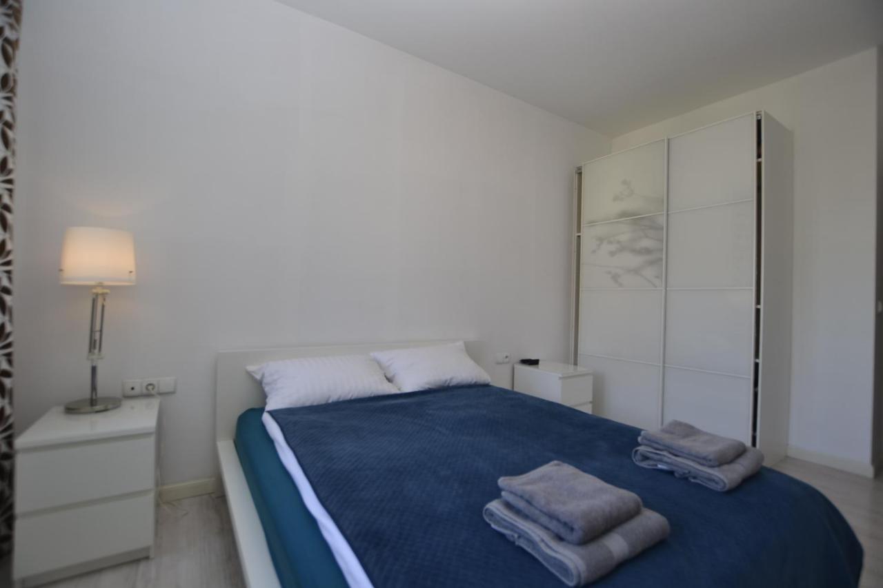 Apartament Bursztynowy Z Garazem -Centrum Gliwic グリヴィツェ エクステリア 写真